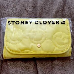 Stoney Clover Lane be happy jewelry roller